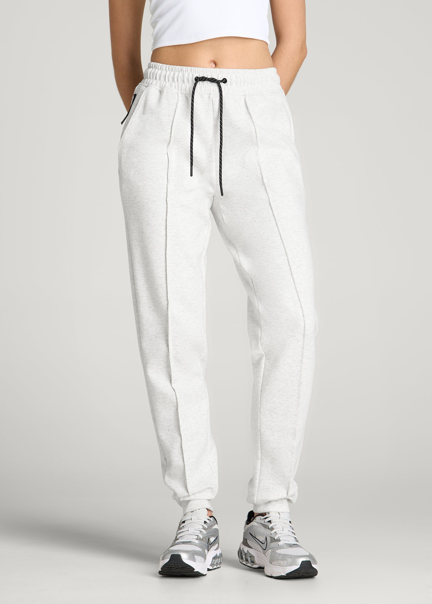 Tech Motion Pin Tuck Jogger for Tall Women in Heather Frost
