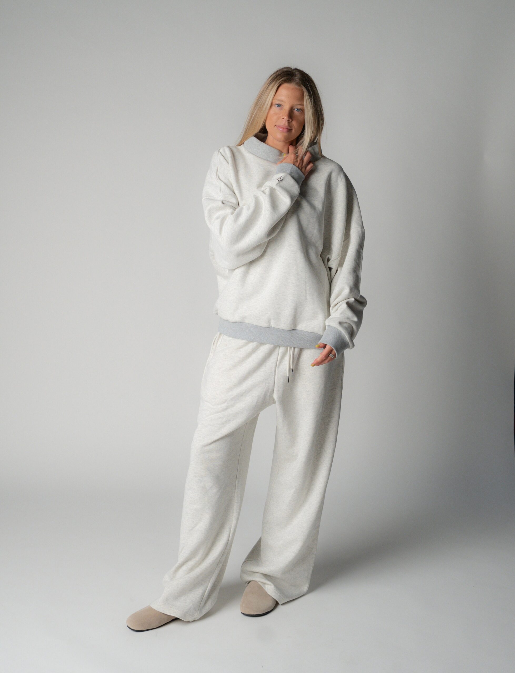 MOCKNECK IN HEATHER GREY
