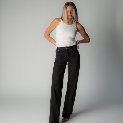 EVERYDAY JEAN IN BLACK