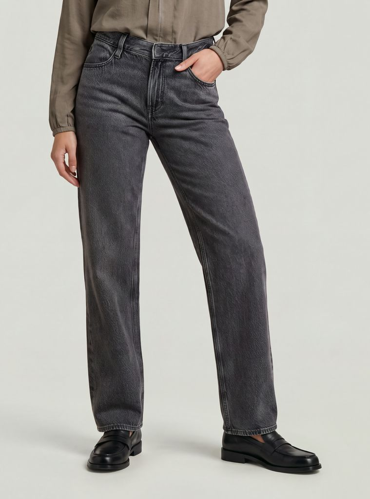 Judee Loose Jeans in Faded Eolith Grey