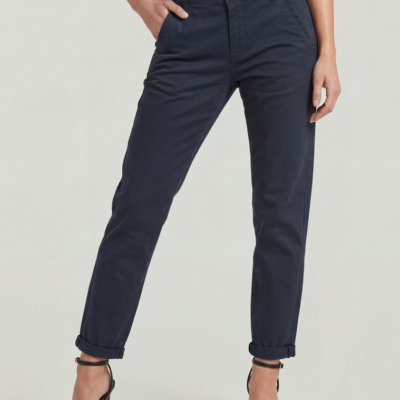 Kate Boyfriend Chino in Salute