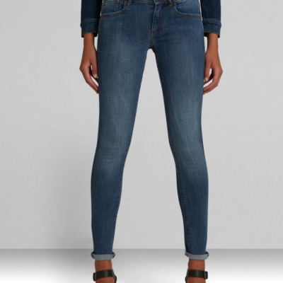 Lynn Super Skinny Jeans in Medium Aged