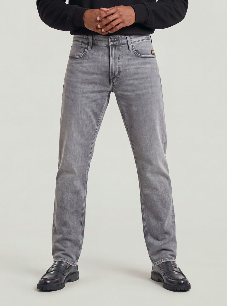 Mosa Straight Jeans in Faded Grey Neblina